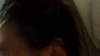 隔壁人妻听说开炮迅猛脱衣