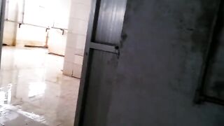 公共洗浴城冒险偷拍