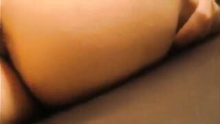 吃饭时灌醉漂亮女网友带到酒店随意玩弄小穴长得真不错