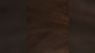 学院校花跟大鸡巴男友去餐馆吃饭饥渴的她偷偷在厕所里激情啪啪啪