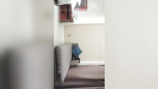 【全国精品拽拽】风骚美少妇，肤白如玉跳艳舞，黑丝诱惑骚气逼人，沙发啪啪后入这大白臀真刺激