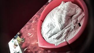 【极品360】私享台❤浪漫红心圆床 劲爆后入怼操情趣极品长腿美少女 主动骑乘耸动 画面超震撼 高清1080P原版