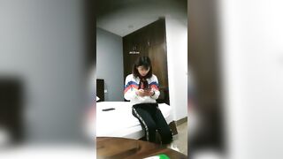 价格亲民小老板边境网嫖高颜值休闲装漂亮外围美女大哥太生猛了抱起来狠狠干貌似无套累了一身汗