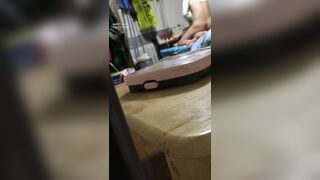 半夜被吵醒偷窥隔壁同居情侣爱爱