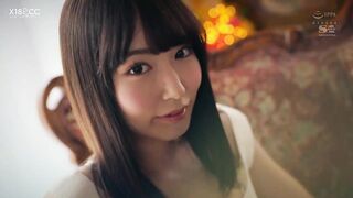 史上最高の色気ムンムンで男と絡み合います