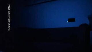 小贤探花约了个长相甜美性感大奶牛仔裤妹子，揉奶摸逼口交上位骑乘后入大力猛操