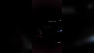 漂亮小美女酒吧被人下药带到酒店迷奸