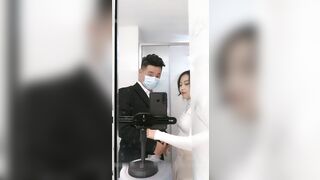 【今日推荐】超极品真实18岁校花〖大一学妹〗11.01豪华酒店和班长激情沙发震 口爆裹射 首次探花视角 高清源码录