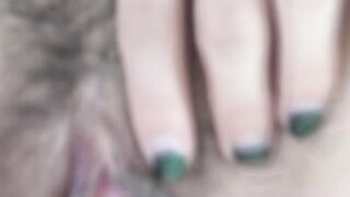 小有名气的国模『刘永婵』三点全露大尺度私拍 可爱女仆装扮乳头很有特色小穴自然出白浆