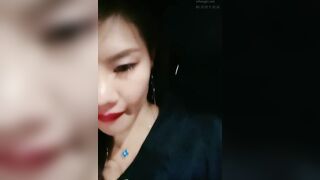 长腿黑丝美女嫩模『露依依』午夜情趣黑丝套装开车接炮友激情车震打野炮 毛多性欲强 干不够 爆操射一脸