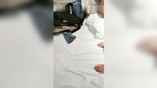 颜值不错粉逼嫩妹子双飞啪啪，口交特写嫩逼菊花塞肛塞上位骑乘抽插，操完一个再换另一个