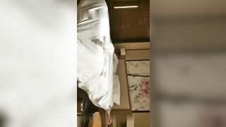 高价网约大奶妹，角度完美插入细节清晰可见，风骚淫荡享受猛男暴插