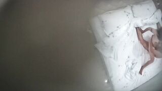 360摄像头偷拍情趣酒店蒲公英房吃软饭的帅哥和少妇老板娘开房口活不错舔得老板娘很爽