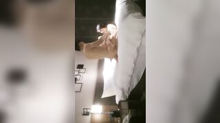 大神经典，外围开拓者，【雀儿满天飞41】呆萌小妹 邻家妹妹的感觉 外表清纯可爱 床上啪啪骚的一逼 淫语乱叫 激情荡漾，超清1080P修复版