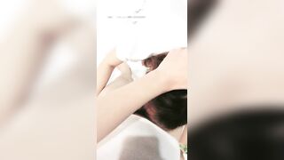 极品少女JK装扎着两个辫子萝莉萌妹，埋头口交解开衣服摸奶子，带上套翘起屁股后入最后撸射