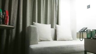 91沈先森嫖娼大师带你找外围，今晚约两嫩妹子玩双飞，脱掉裤子边口交边摸逼，上位骑乘抬腿侧入抽插猛操