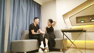 翻车大王伟哥足疗按摩会所撩良家少妇女技师宾馆开房啪啪2000元拿下的少妇