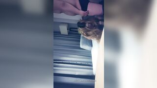 【赵总寻欢】，风骚小少妇，撕丝袜环节挺刺激，苗条听话，暴力抽插，特写欲仙欲死高潮表情