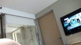 富二代酒店约炮拥有极品身材的美女前台 玩高难度一字马 这对大奶子太爽了