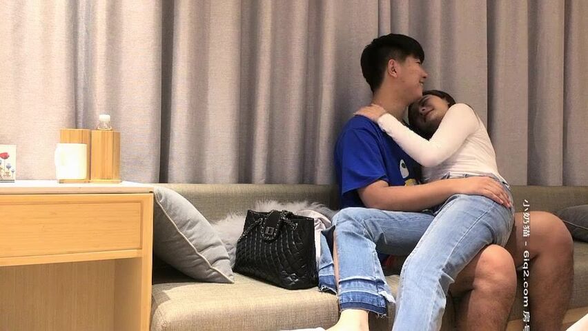 把哪吒纹到小腿的超高颜值女神