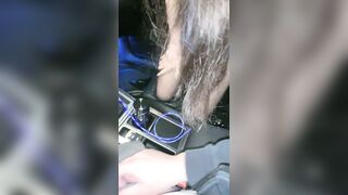 【麻花免费视频】乡间小路上，边车震边欣赏田园风光，【AVOVE】风骚小御姐，声声发浪娇喘，无毛粉嫩鲍鱼水多求无套，柳腰乱扭魅惑人心