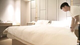 【麻花免费视频】小宝寻花深夜场笑起来甜美外围妹，性感大长腿舌吻互摸调情，镜头前口交舔屌掰穴，骑乘抬腿侧入大力猛操