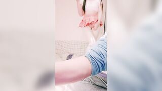 【麻花免费视频】双马尾卡哇伊萝莉萌妹,短裙小兔子白丝，无毛白虎粉穴，镜头对准屁股后入狂操，完美视角上下套弄出白浆呻吟酥麻