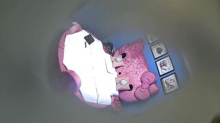 【麻花免费视频】在公司日久生情的年轻男女相约主题宾馆嗨皮急不可耐衣服不脱眼镜骚妹就津津有味的吃起肉棒地板肏到床上哭腔呻吟刺激