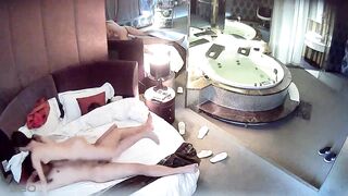 【麻花免费视频】高清偷拍学生情侣情趣酒店开房啪啪啪