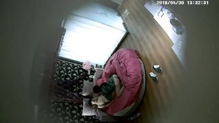 【麻花免费视频】周末没课大学生情侣主题酒店开房嗨皮身材苗条白嫩大奶漂亮女友真不错干完两次还不满足主动吃屌女上位哭腔呻吟喊老公不要啊