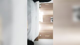 【麻花免费视频】大屌哥丶寻欢花臂纹身大奶美少妇，撩起衣服露奶子，舔屌口交翘起大屁股，后入撞击抬腿侧入猛操