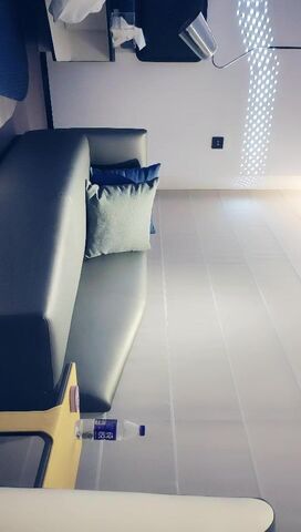 【麻花免费视频】小宝寻花大神高端大圈外围妹子，花臂纹身白裙小姐姐，坐在身上摸奶舌吻调情，扶着双腿抽插呻吟娇喘