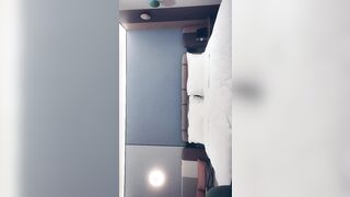 【麻花免费视频】赵总极品寻花深夜高素质外围妹，苗条身材大长腿一天三炮，深喉口交骑乘后入猛操，干的受不了按头口交