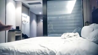 【麻花免费视频】酒店约操偷拍完美身材御姐玩弄侧入高潮02