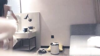 【麻花免费视频】胖哥探花酒店约操高端外围少女骑乘打桩02