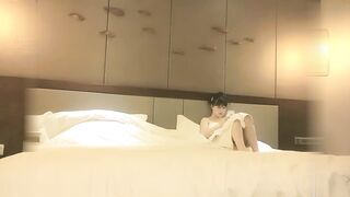 【麻花免费视频】大奶妹子返场性感黑裙深喉口交上位骑坐后入