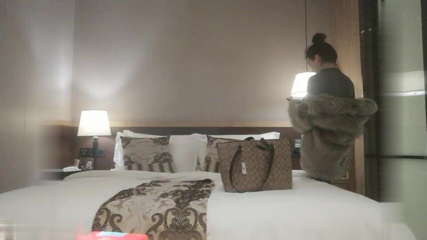 【麻花免费视频】大战极品空姐高挑貌美女神激情啪啪