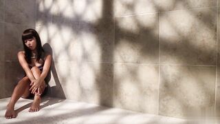 【麻花免费视频】性感的亚洲玛丽卡被大黑屌狠狠蹂躏虐待了