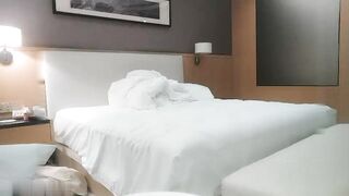 【麻花免费视频】李寻欢探花约了个高颜值KTV妹子啪啪呻吟