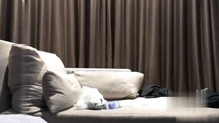 【麻花免费视频】男爵18岁的少女童颜无忌你的鸡巴都废的玩尼玛