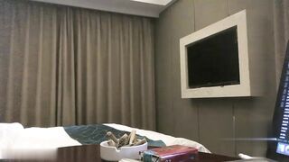 【麻花免费视频】白色外套苗条身材妹子啪啪翘起屁股口交上位