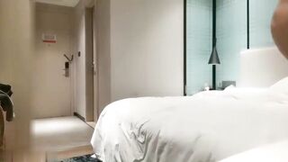 【麻花免费视频】约肉肉妹子口交舔弄摸逼抱着大力抽插猛操