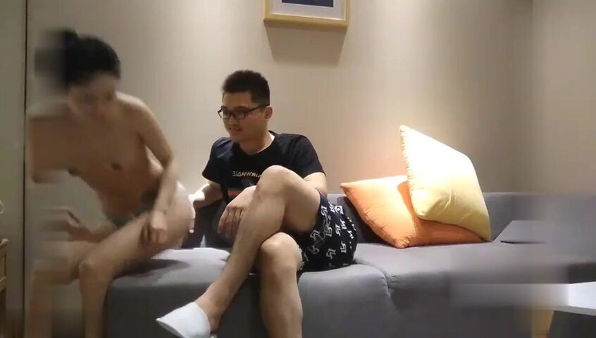 【麻花免费视频】陈导探花约了个白衣短裙妹子主动骑乘上位