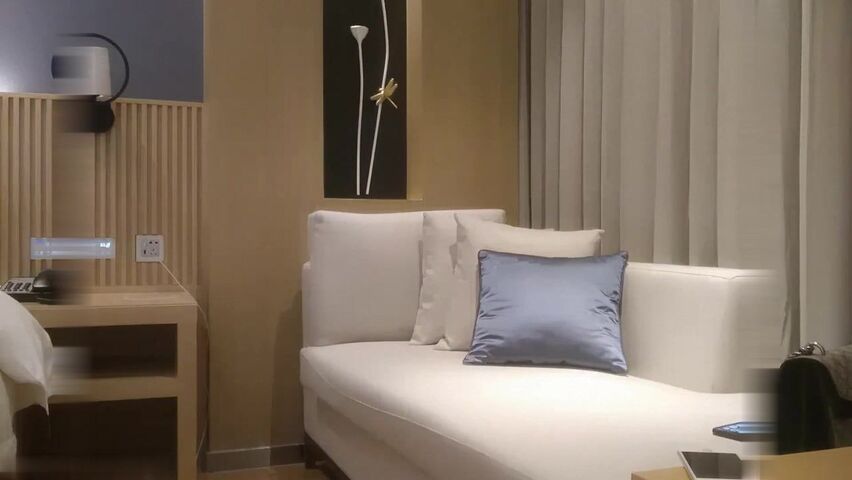 【麻花免费视频】雀儿满天飞风骚极品尤物狂干娇喘不断乳浪翻滚