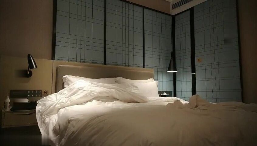 【麻花免费视频】高价外围小姐姐粉穴白丝高颜值女神很是诱惑