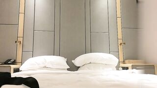 【麻花免费视频】小宝寻花约个性感妹子脱光互摸近距离拍摄口交