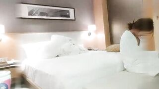 【麻花免费视频】探花郎李寻欢车模闺蜜长相甜美萌妹啪啪口交