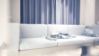 【麻花免费视频】赵总寻花小天蹲着舔屌在沙发上开操抱起来操