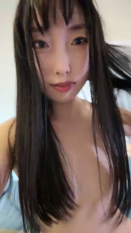 【麻花传媒视频】新来的小姐姐蜜桃美臀上下套弄妹子喜欢被舔脚