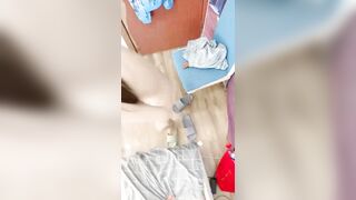 【麻花传媒视频】邻家乖巧妹妹被炮友猛插第一视角正入